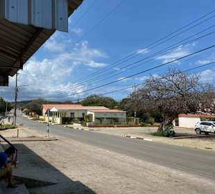 Kleines Dorf mit Supermarkt 