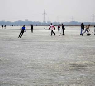 Impressionen vom Eislaufen an der Semkenfahrt