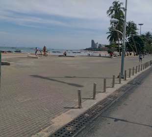 Und viel freundlicher...