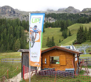 Lifthütte Sessellift Cherz