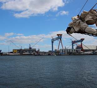 Blick zur Deutschen Werft vom Sartori-Kai