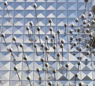 Skulptur "Licht und Bewegung"