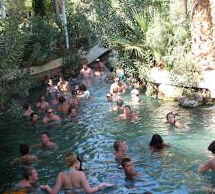 Obowiązkowa kąpiel w basenie Kleopatry