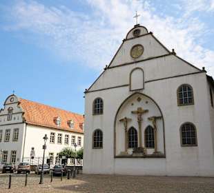 Gymnasium Caroinum