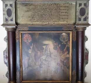 Malereien mit Sandstein verbunden