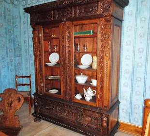 Rundgang durch die Räume des Wasserschlosses