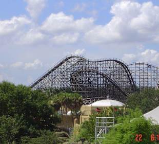 Holzachterbahn Gwazi