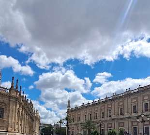Plaza del Triunfo in Sevilla