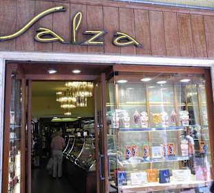 Eingang zur Feinbäckerei