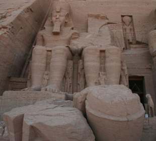 Abu Simbel, Tempel Ramses II