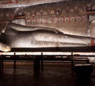 Karandeniya Tempel / Liegender Buddha