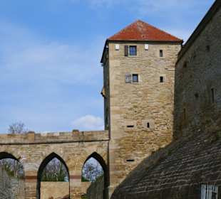 Brücke über den Graben
