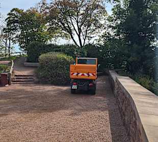 Hier fährt der Shuttelbus hoch