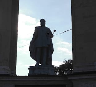 Der Heldenplatz.