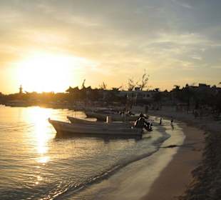 Der Strand von Playa del Carmen am Abend