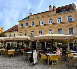 Cafe Central