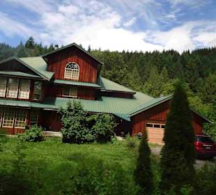 Shannon Falls Provincial Park