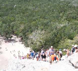 Ausblick von der Pyramide Nohoch Mul