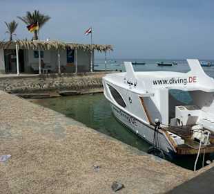 Das Boot und die Basis