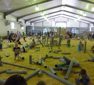 Die große Maishalle zum Buddeln