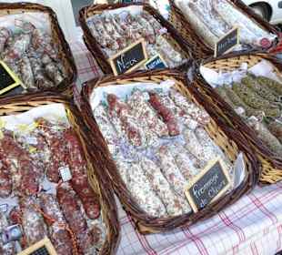 Impressionen vom Rundgang über den Markt von Thuir