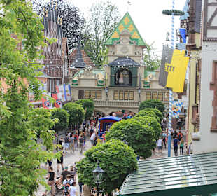 Haupteingang "Deutschland"