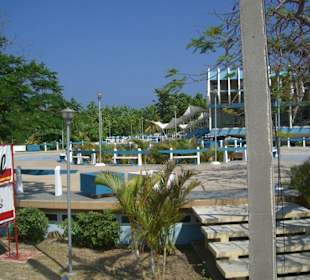 Centro Comercial Hicacos