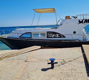 Glasbodenboot Tour Safaga