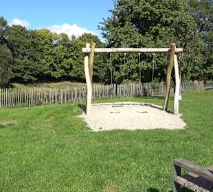 Schaukelweg an der Donau