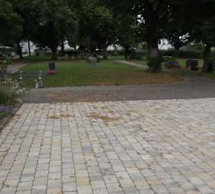 Aussegnungshalle Auingen