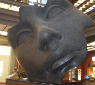 Gesichtsmaske  als Kunst