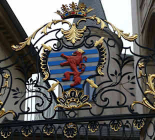 Герб Люксембурга