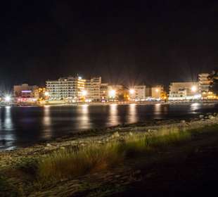 Strand von Sa Coma bei Nacht