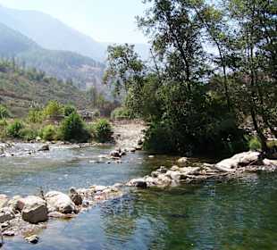Das Flüsschen, in dem wir badeten.