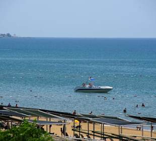 Noch wenig los im Meer, August kommt erst noch