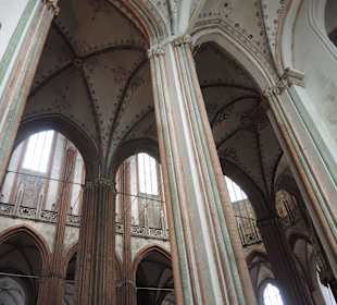 Dachkonstruktion und Bemalung