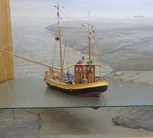 Krabbenkutter auf Fangreise als Diorama