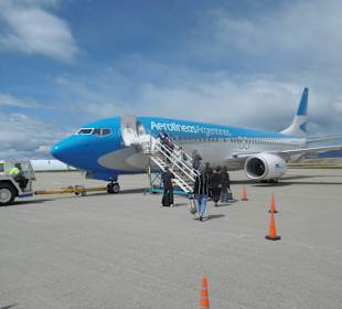 Die Boeing 737 ist bereit zum Einstieg