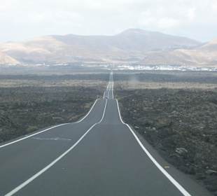 Strasse zum Timanfaya Park