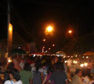 Sonntags Nachtmarkt