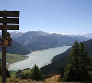 Blick zum Reschensee