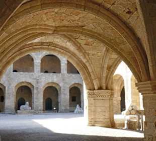 Eingang Archäologisches Museum