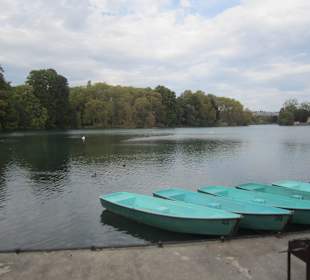 Пруд с мемориальным островом