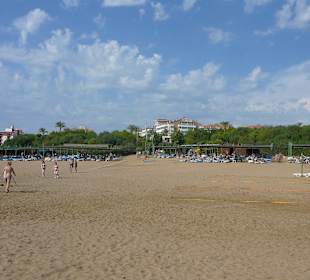 Strand mit Blick auf Aspendos Hotel