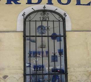 In der Nähe des Rathauses gibt es eine Filiale