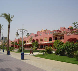 Grand Mall vor dem Hotel