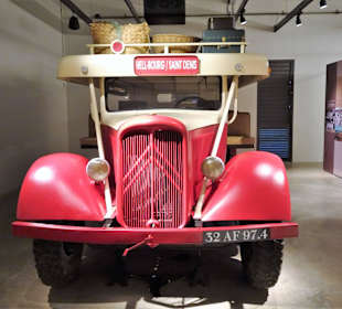 LKW zum Transport der Arbeiter