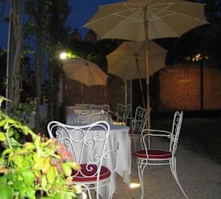 Tische am Canal Grande