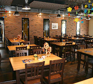 Traditionelle Gerichte im Restaurant geniessen