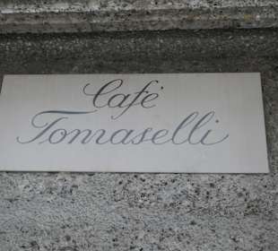 Pause bei Café Tomaselli, Salzburg, Alter Markt 8